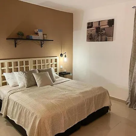 펜션 Stylish With King-size Bed And Ocean View, Paraiso 209 아데제