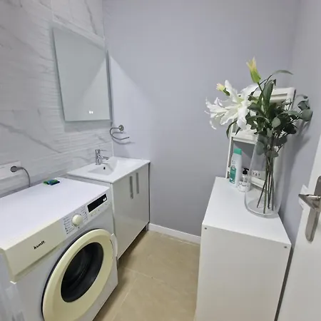 Holiday home Stylish With King-size Bed And Ocean View, Paraiso 209