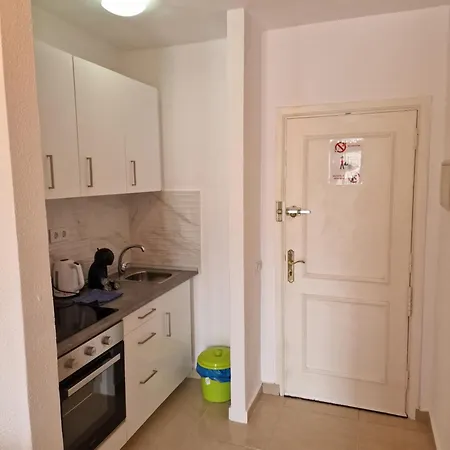 Holiday home Stylish With King-size Bed And Ocean View, Paraiso 209 *