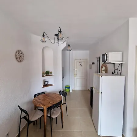 Stylish With King-size Bed And Ocean View, Paraiso 209 *